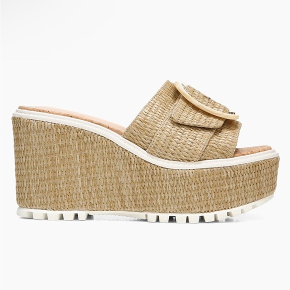 Sam Edelman Tan Strappy Sandals with Buckle Detail - Picture 2 of 12